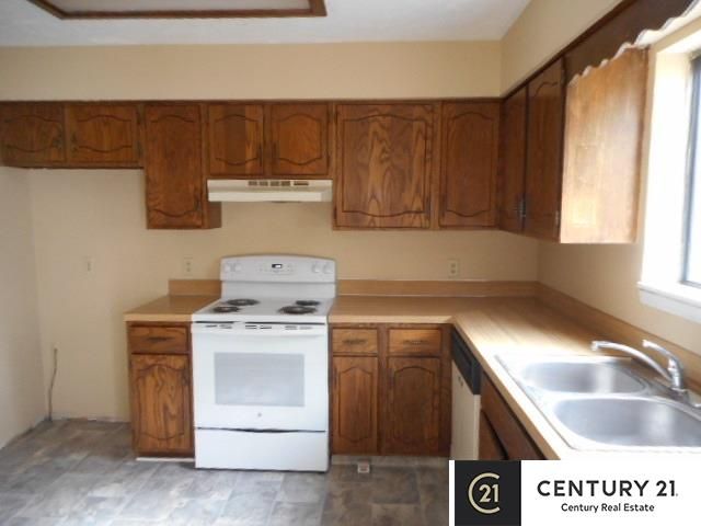 1029 Grenoble, Bellevue, NE 68123