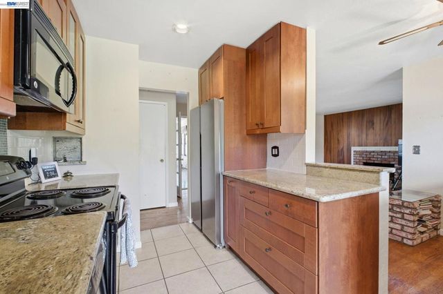 48332 Cottonwood St, Fremont, CA 94539