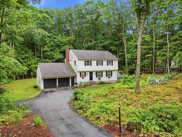 47 Beaver Lane, Bedford, NH 03110