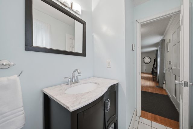 47 Beaver Lane, Bedford, NH 03110