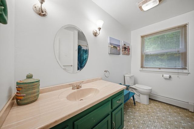 47 Beaver Lane, Bedford, NH 03110