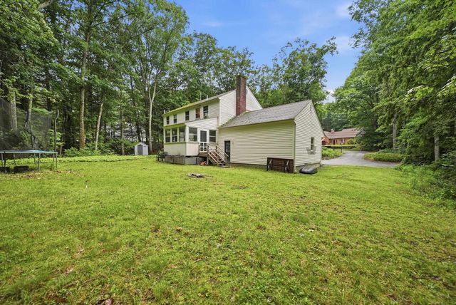 47 Beaver Lane, Bedford, NH 03110