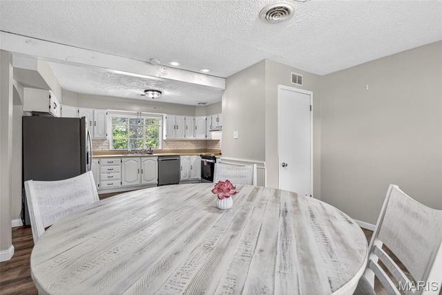 8435 High Street, Cedar Hill, MO 63016