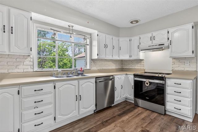 8435 High Street, Cedar Hill, MO 63016