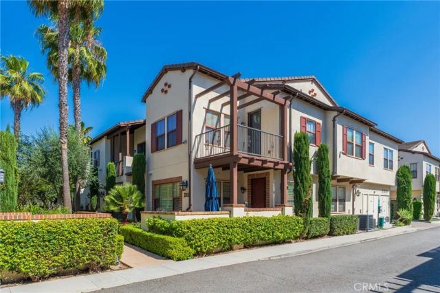 585 S Kroeger, Anaheim, CA 92805