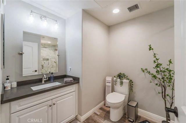 585 S Kroeger, Anaheim, CA 92805