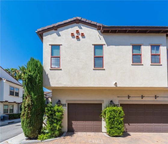 585 S Kroeger, Anaheim, CA 92805