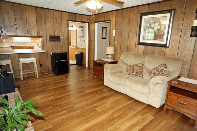 200 Ironwood Drive, Nicholasville, KY 40356