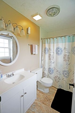 200 Ironwood Drive, Nicholasville, KY 40356