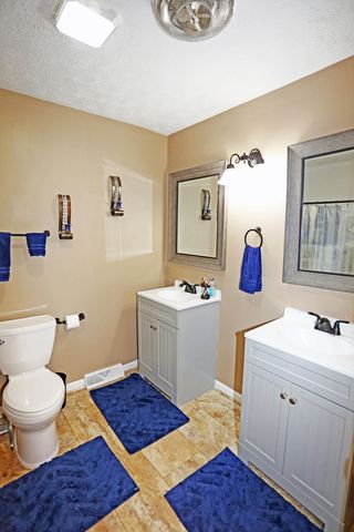 200 Ironwood Drive, Nicholasville, KY 40356