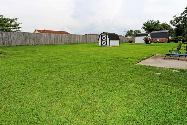 200 Ironwood Drive, Nicholasville, KY 40356