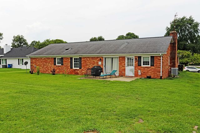 200 Ironwood Drive, Nicholasville, KY 40356