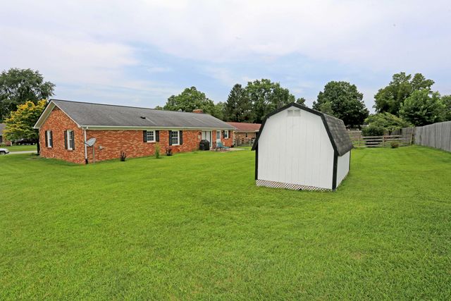 200 Ironwood Drive, Nicholasville, KY 40356