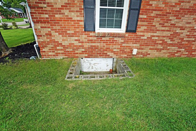 200 Ironwood Drive, Nicholasville, KY 40356