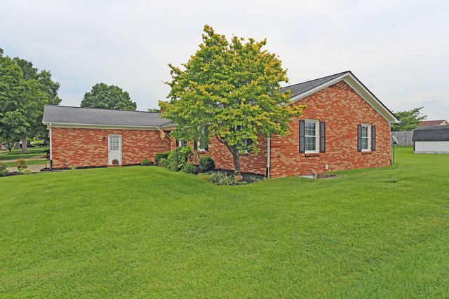 200 Ironwood Drive, Nicholasville, KY 40356