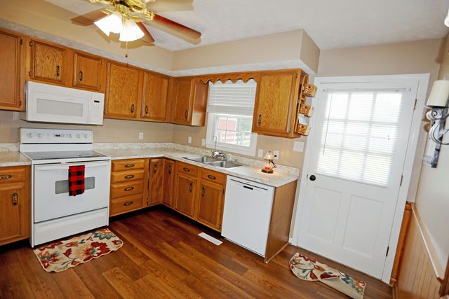 200 Ironwood Drive, Nicholasville, KY 40356