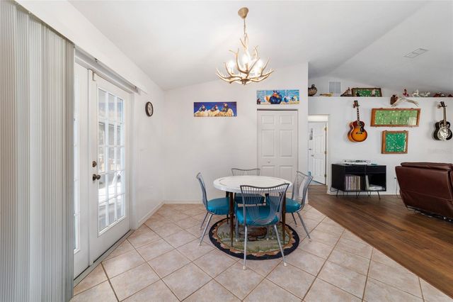 1572 N HIGHWAY 314A, Silver Springs, FL 34488