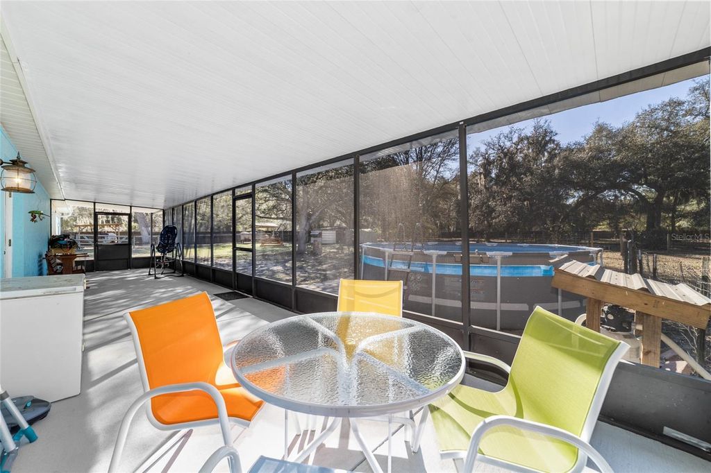 Image 40 of property listing at 1572 N HIGHWAY 314A, Silver Springs, FL 34488