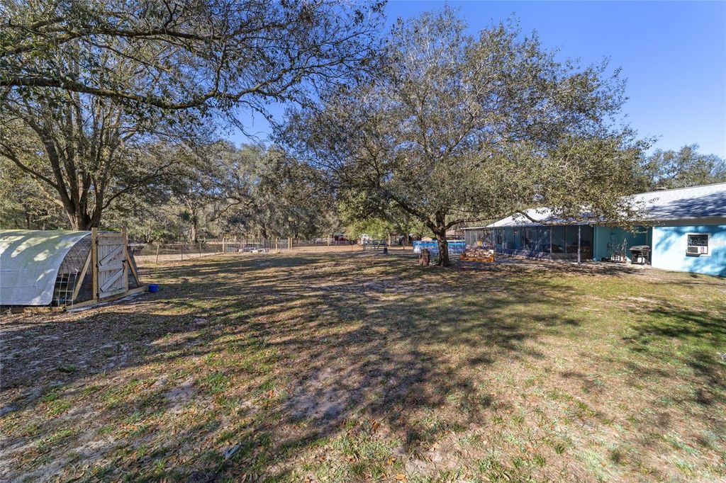 Image 53 of property listing at 1572 N HIGHWAY 314A, Silver Springs, FL 34488