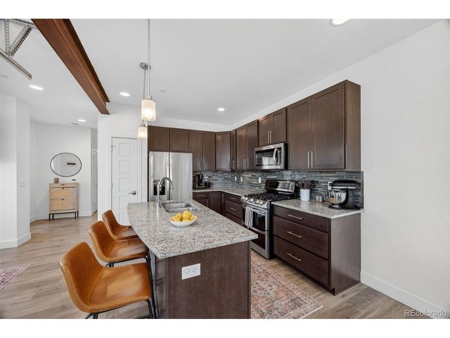 19518 E Sunset Cir, Centennial, CO 80015