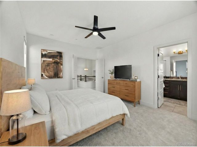 19518 E Sunset Cir, Centennial, CO 80015