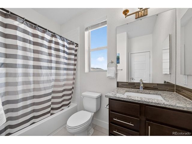 19518 E Sunset Cir, Centennial, CO 80015