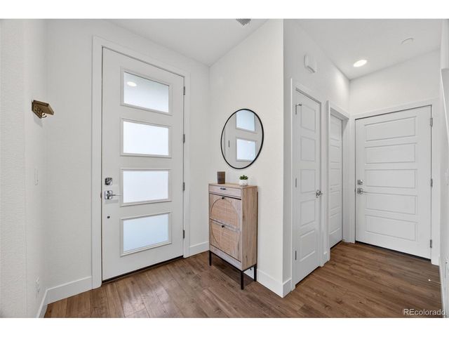 19518 E Sunset Cir, Centennial, CO 80015