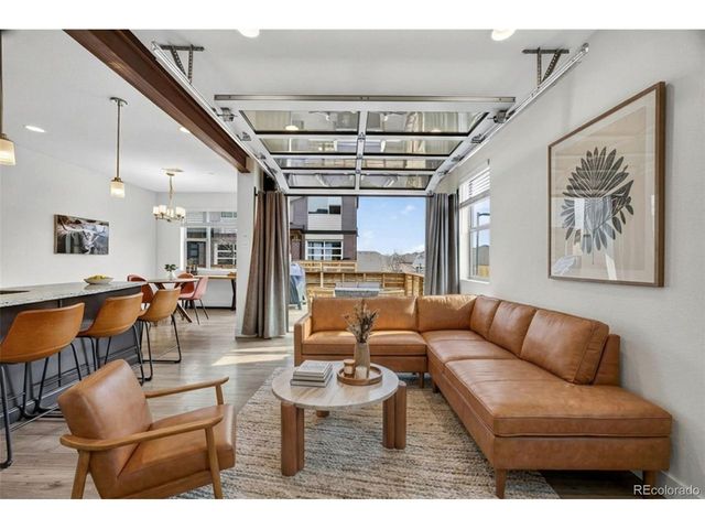 19518 E Sunset Cir, Centennial, CO 80015