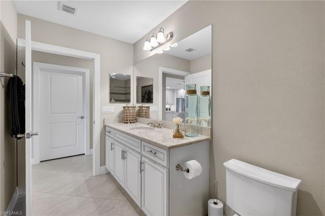 1590 Oceania DR S 1, Naples, FL 34113