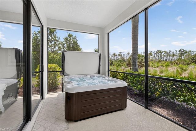 1590 Oceania DR S 1, Naples, FL 34113