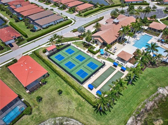 1590 Oceania DR S 1, Naples, FL 34113
