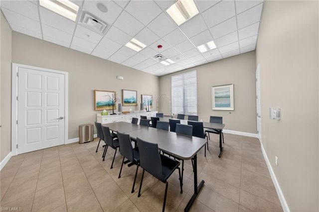 1590 Oceania DR S 1, Naples, FL 34113