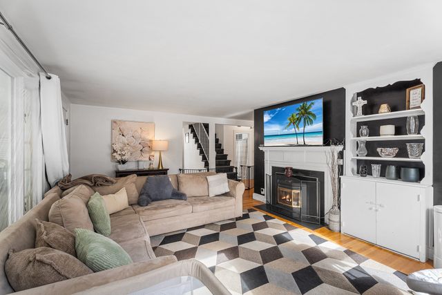 140 Lynnfield St, Lynn, MA 01904