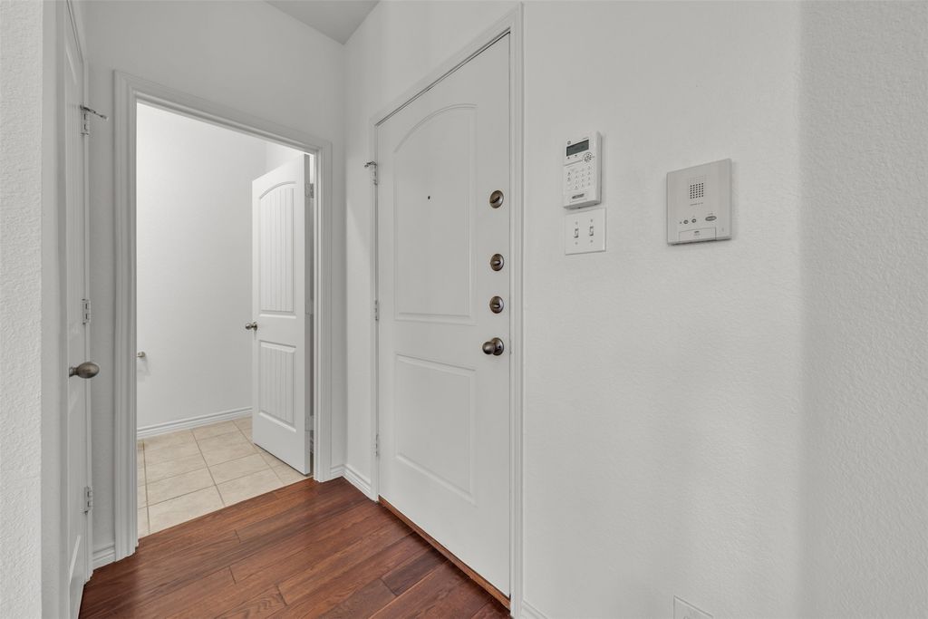 950 Henderson Street 1214, Fort Worth, TX 76102 — photo 4