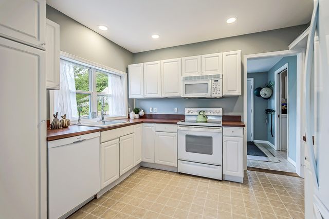 7275 Webbs Landing, Dexter Twp, MI 48137