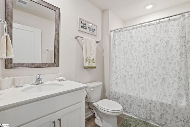 302 Roocroft Court, Fountain Inn, SC 29644