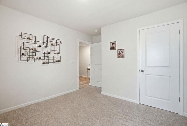 302 Roocroft Court, Fountain Inn, SC 29644