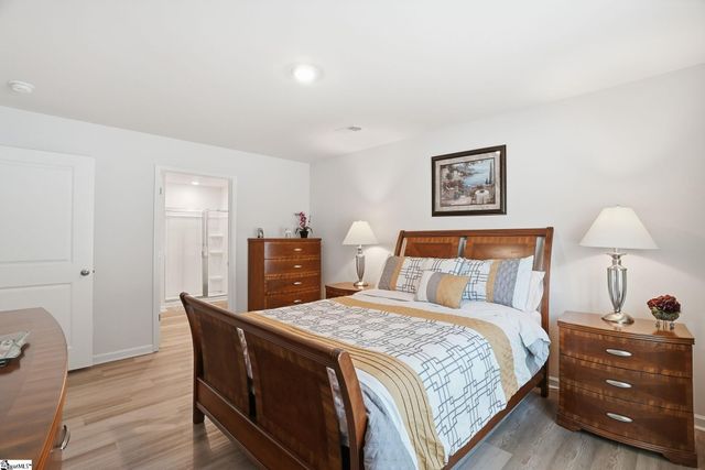 302 Roocroft Court, Fountain Inn, SC 29644