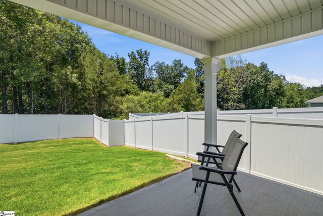 302 Roocroft Court, Fountain Inn, SC 29644