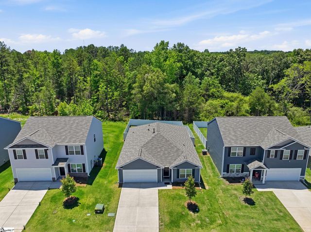 302 Roocroft Court, Fountain Inn, SC 29644
