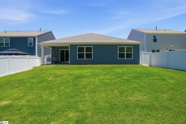 302 Roocroft Court, Fountain Inn, SC 29644
