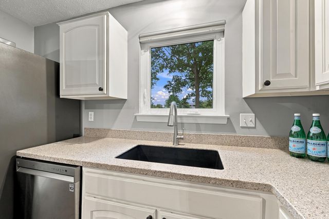 4085 Beauty Rose Avenue, Westerville, OH 43081