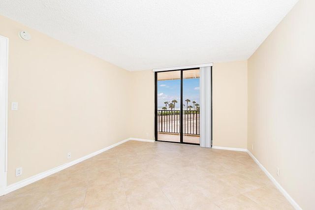 400 Ocean Trail Way 203, Jupiter, FL 33477