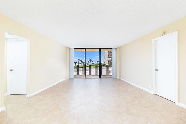 400 Ocean Trail Way 203, Jupiter, FL 33477