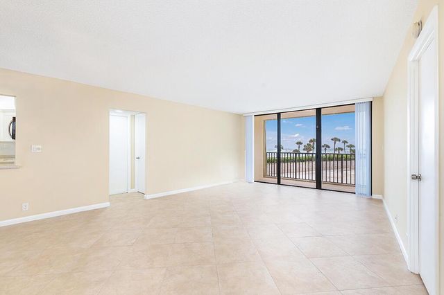 400 Ocean Trail Way 203, Jupiter, FL 33477