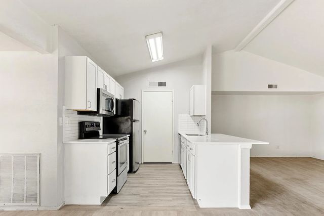 2438 Limestone Drive, Arlington, TX 76014