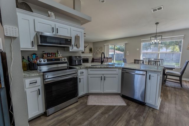 2748 Copper Reef Drive, Navarre, FL 32566