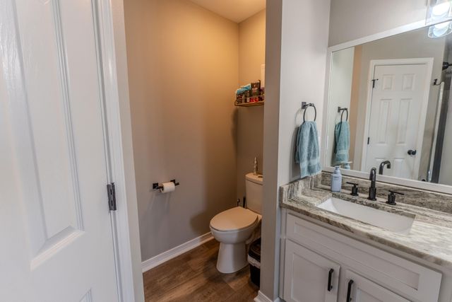 2748 Copper Reef Drive, Navarre, FL 32566