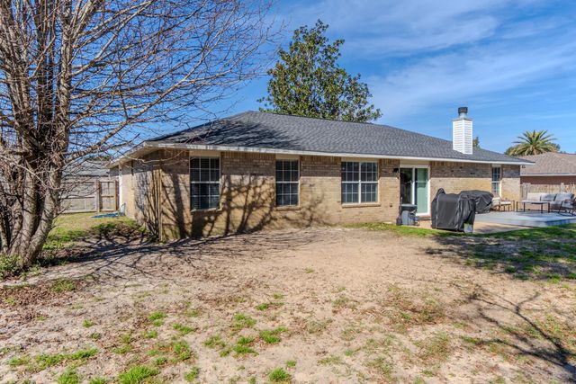 2748 Copper Reef Drive, Navarre, FL 32566