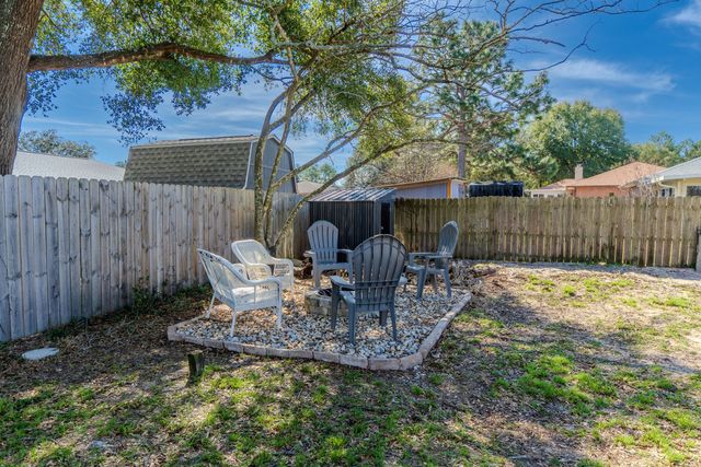 2748 Copper Reef Drive, Navarre, FL 32566